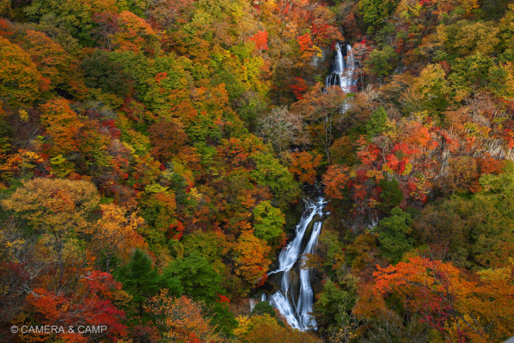 霧降の滝 紅葉の写真スポット